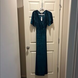 Baltic Born Elegant evergreen Velvet Maxi Dress